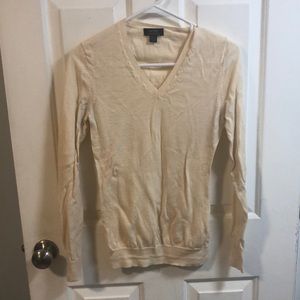 Lord and Taylor extra small cream sweater